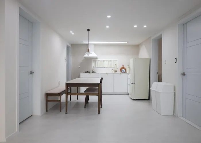 公寓 High-end House